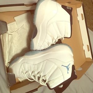 Jordan  11 retro Bg size 6 1/2 boys