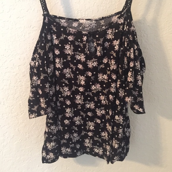Black Floral Tank-top