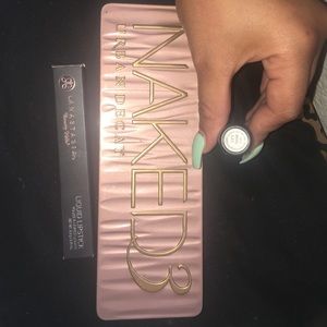 Lipstick and eyeshadow bundle (Not for sale)