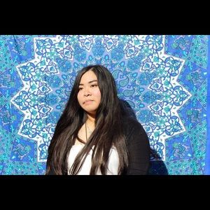 Meet your Posher, Maelin