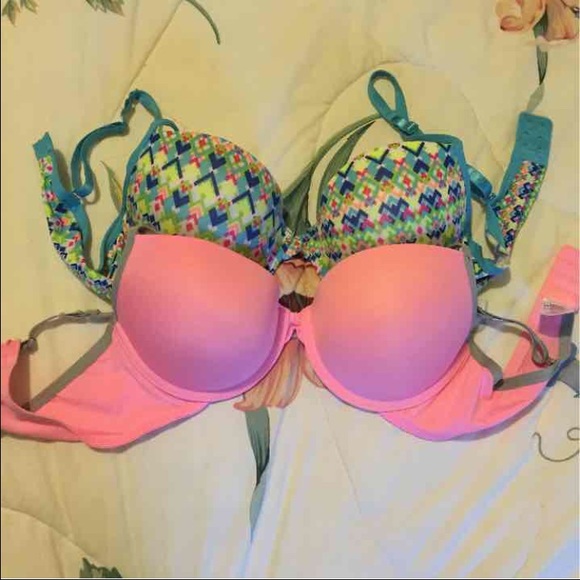 NWT 2 Push Up Bras 34C