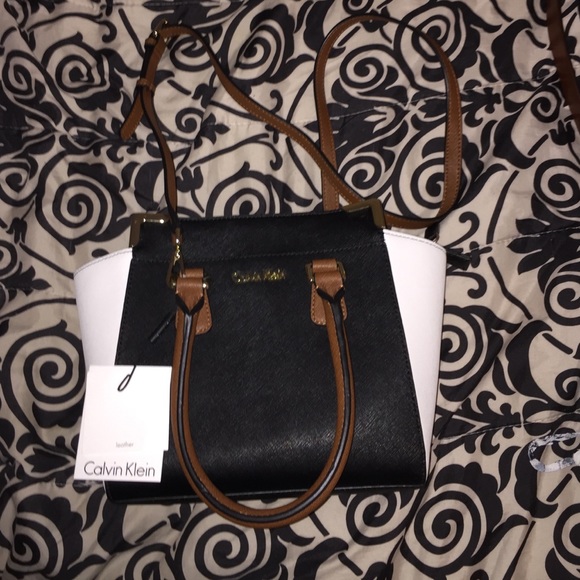 Calvin Klein side body purse
