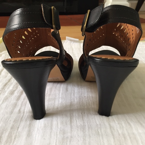 Black Cutout Heels - Picture 4 of 4