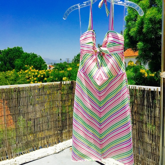 Ladylike Trina Turk sundress.  sad to let go 💅🏻