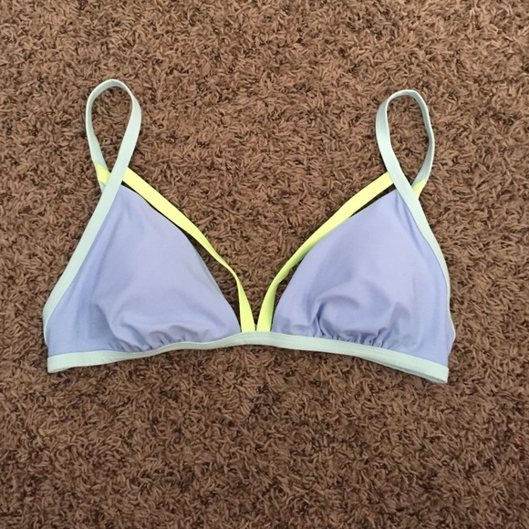 Sting bikini top - Picture 1 of 2