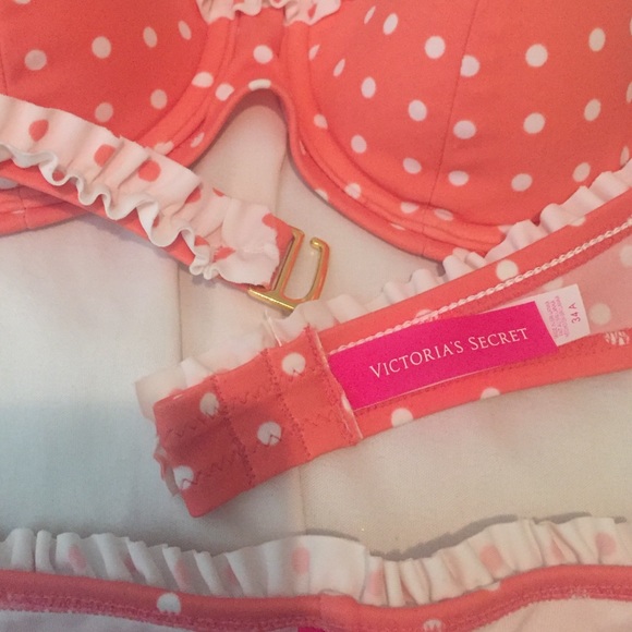 Victoria secret bikini - Picture 3 of 4