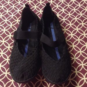 Woven Mary Jane style walking shoes