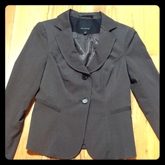 The Limited Crew Fit beautiful suit. Worn once. - Picture 1 of 4