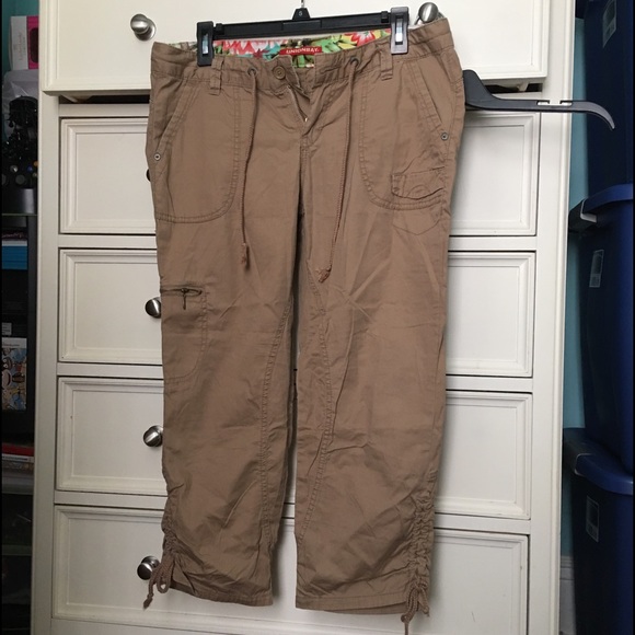 Tan cargo Capri pants