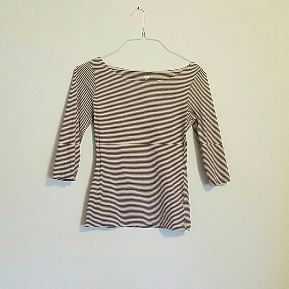 H&M 3/4 sleeve shirt. Never worn.