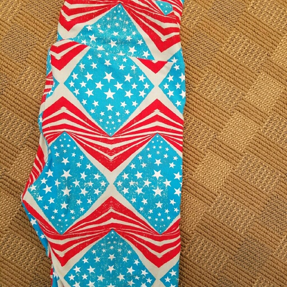 Lularoe Americana Leggings OS
