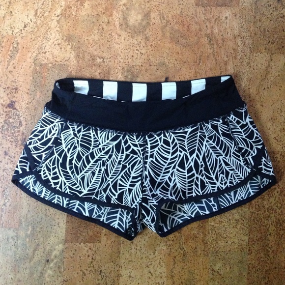 Lululemon Speed Shorts Sz 6