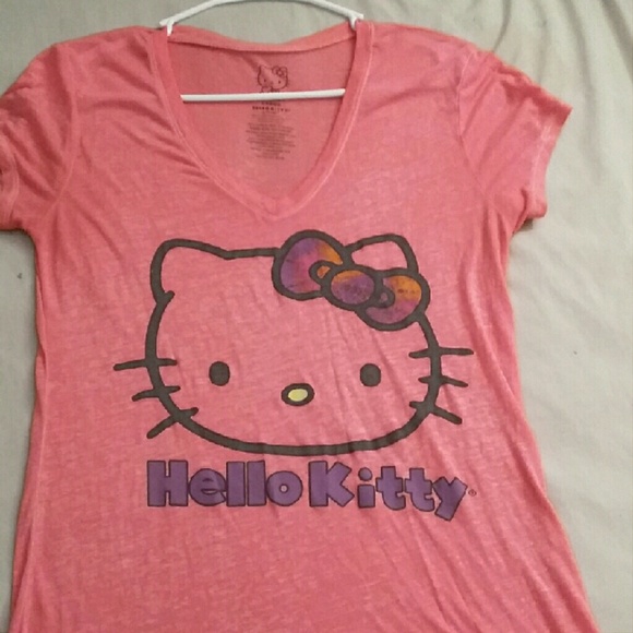 Pink Hello Kitty t-shirt