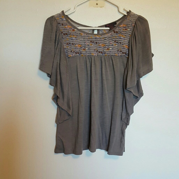 Super Cute Gray Top