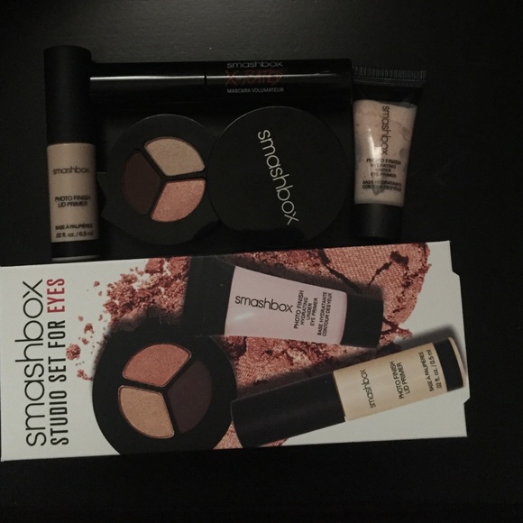 Smashbox Other - Travel sized Smashbox bundle