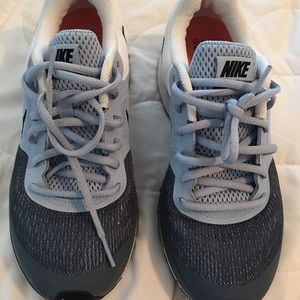 NWOT Nike Pegasus Running Shoe Size 8