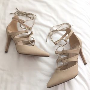 ✨NWT Tan/Nude Lace Up Heels