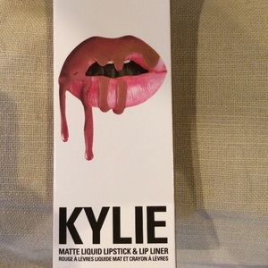 Kylie Lipkit Candy K