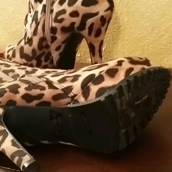 ON SALEπ²π³π’Classy leopard laced up faux fur boot - Picture 3 of 4