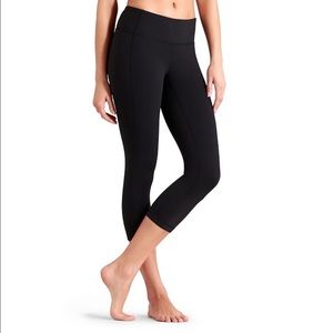 Athleta Revelation Black Capri