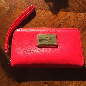 Marc By Marc Jacobs Classic Q Wingman Wristlet