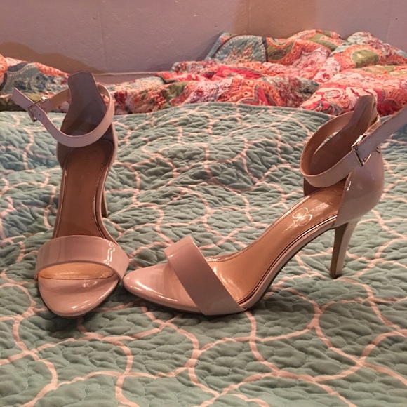 Jessica Simpson nude heel sandals