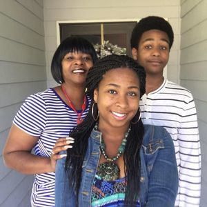 Meet your Posher, Earlene w