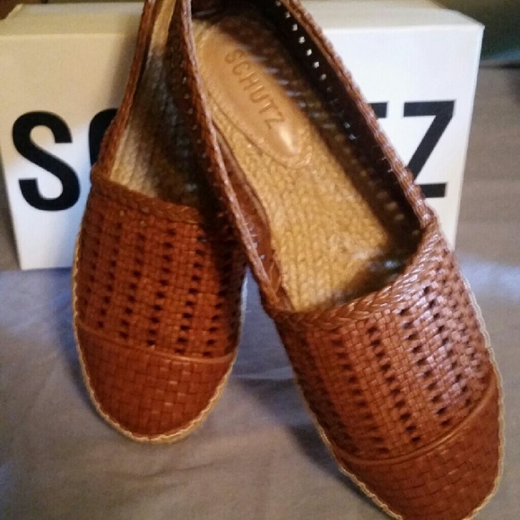 Schutz size 38.5 or 8.5 nib leather espadrilles