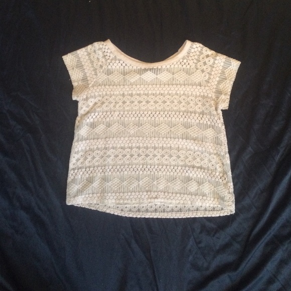 Adorable Crochet Top - Picture 1 of 3