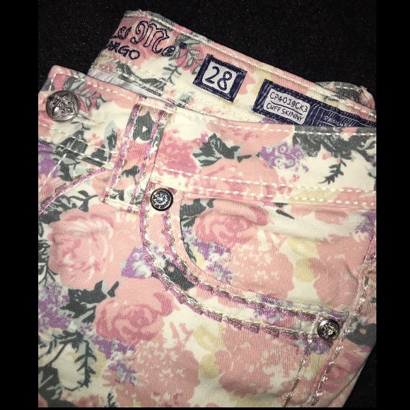 🌸 floral miss me jeans 🌸