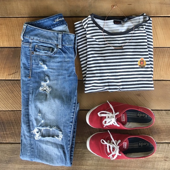 American Eagle Ripped Capri Skinny Jeans