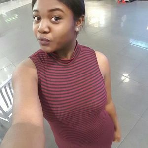 Meet your Posher, Jainny