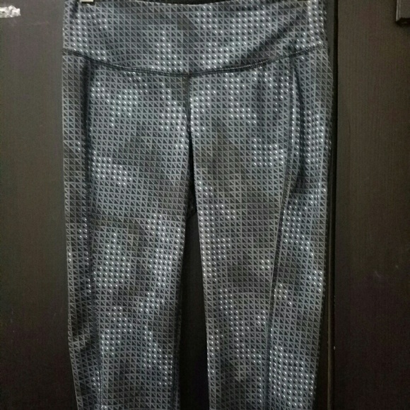 Old Navy work out crop pants