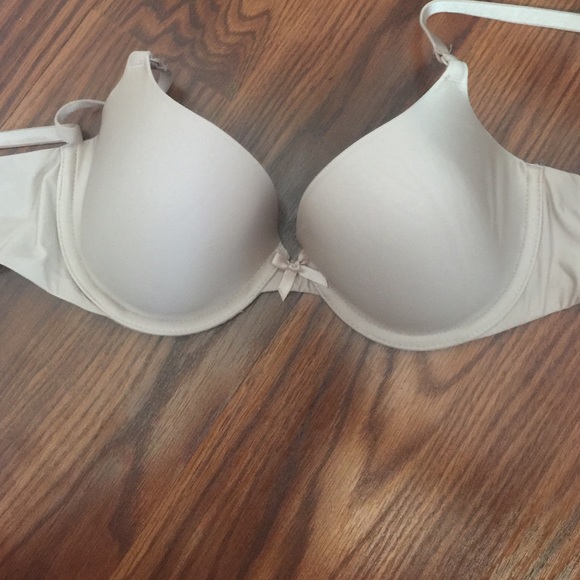 Nude/ beige Victoria secret bra