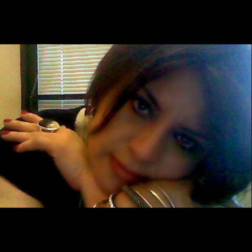 Meet your Posher, Ana