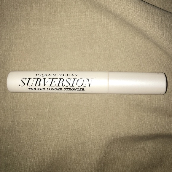 Urban Decay SUBVERSION Lash Primer