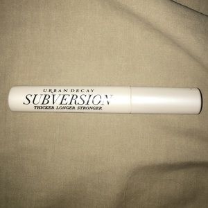 Urban Decay SUBVERSION Lash Primer