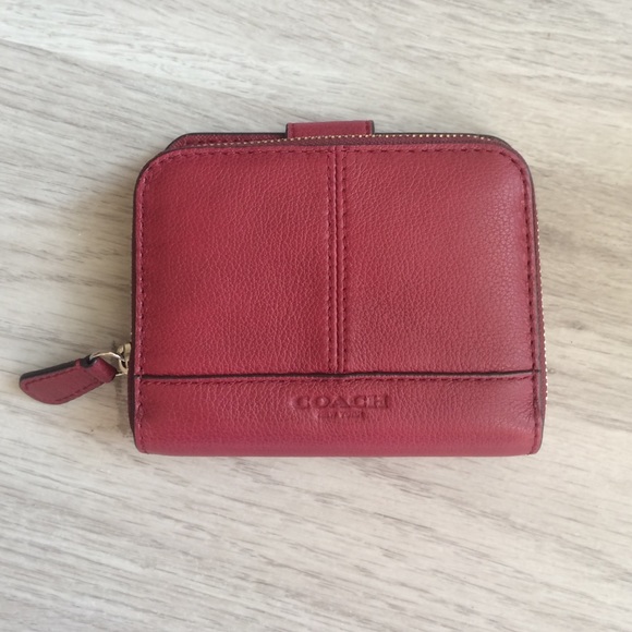 New coach wallet