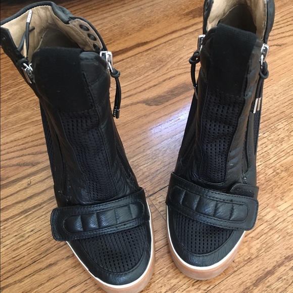 L.A.M.B Leather Sneaker