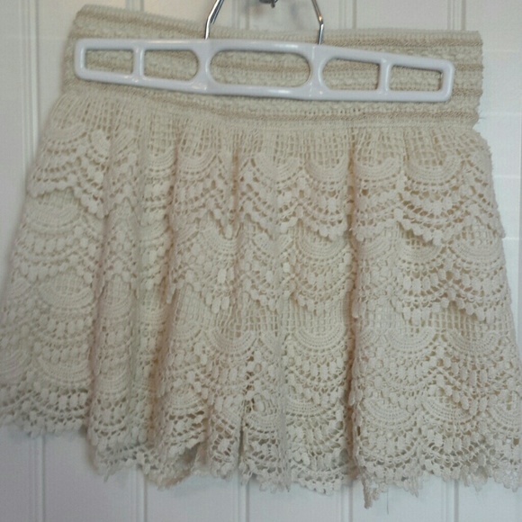 S Blue Island Lace Shorts