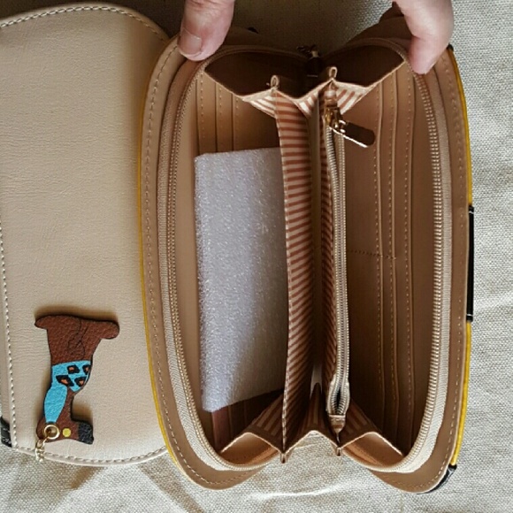 🚫S O L D IN BUNDLE🚫  Puppy Dog Wallet. - Picture 4 of 4