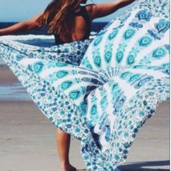 🆕Boho Print Lightweight Coverup - Picture 3 of 4