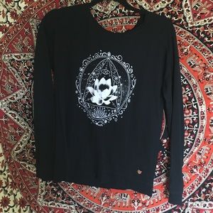 Kendall and Kylie long sleeve shirt