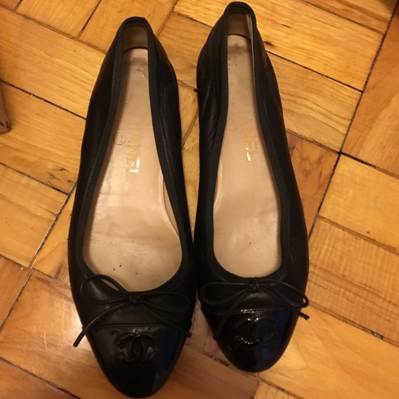 Chanel classic ballet flats