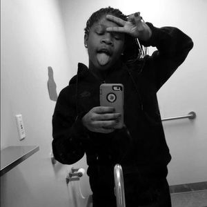 Meet your Posher, Tay