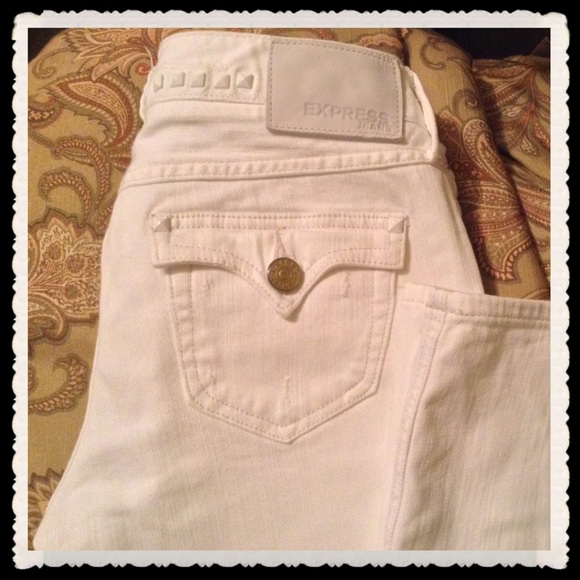 🔴SALE was $30 Express studded jeans