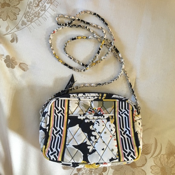 EEEUC Vera Bradley Mini Chain Bag in Dogwood
