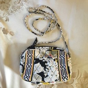 EEEUC Vera Bradley Mini Chain Bag in Dogwood