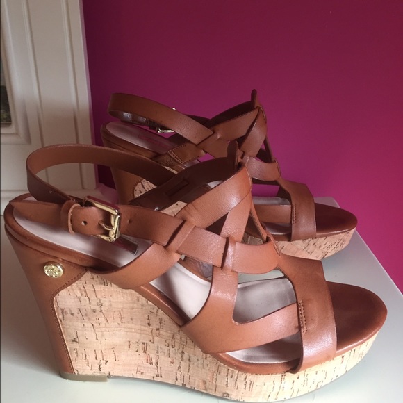 Guess Wedges - Picture 2 of 2