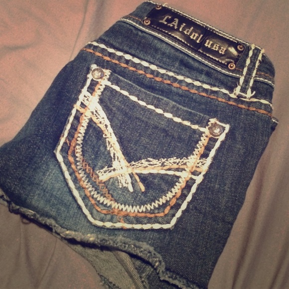 L.A. Idol short shorts